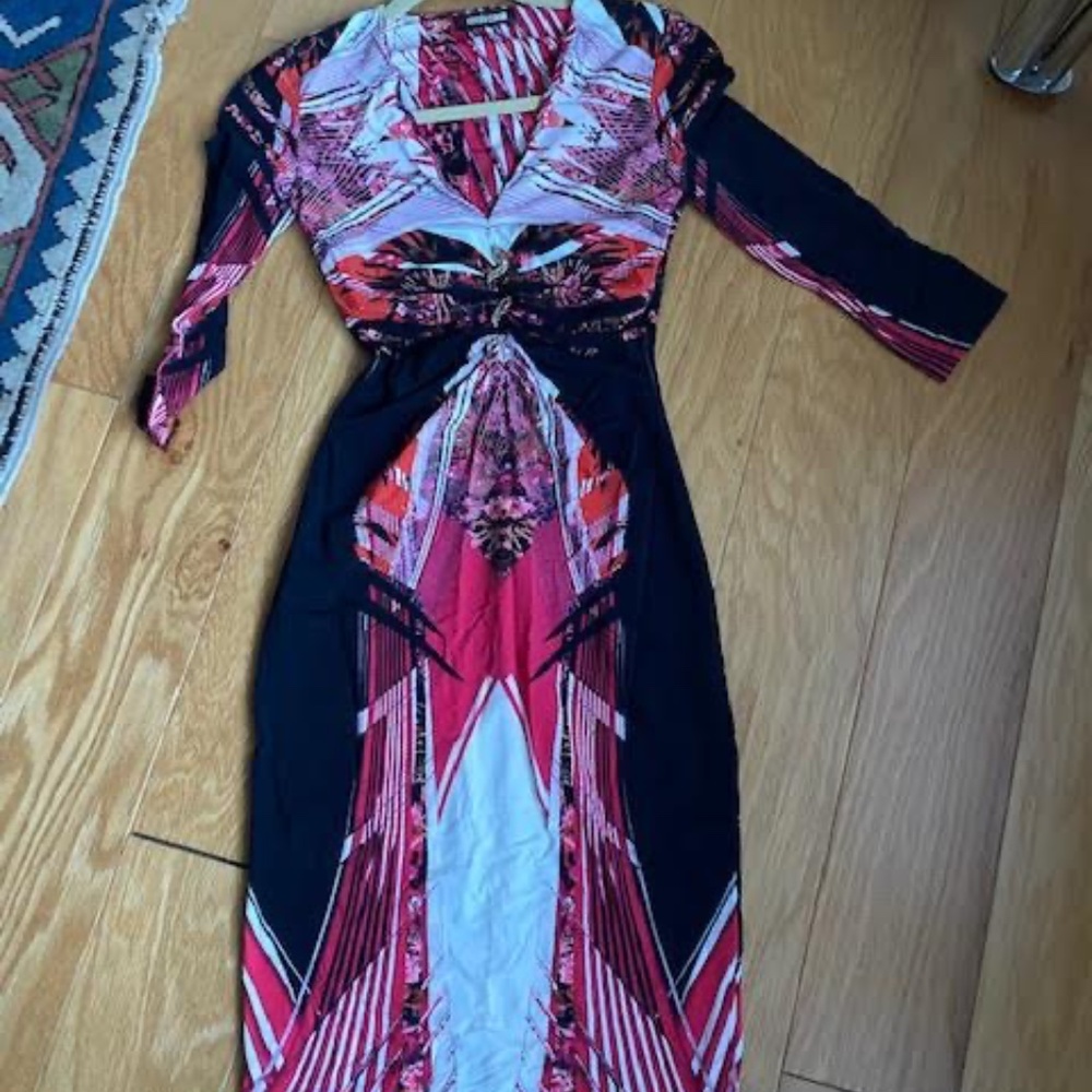 Roberto Cavalli Silk Black and Floral Print 3/4 Sleeve Snake Brooch Dress xs(38)